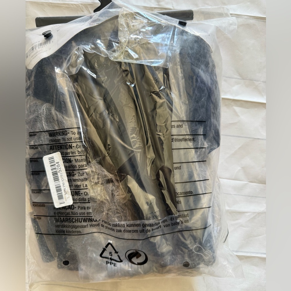 Girl Reaper Halloween Costume Size M Girls NO CHAINS - Picture 2 of 16